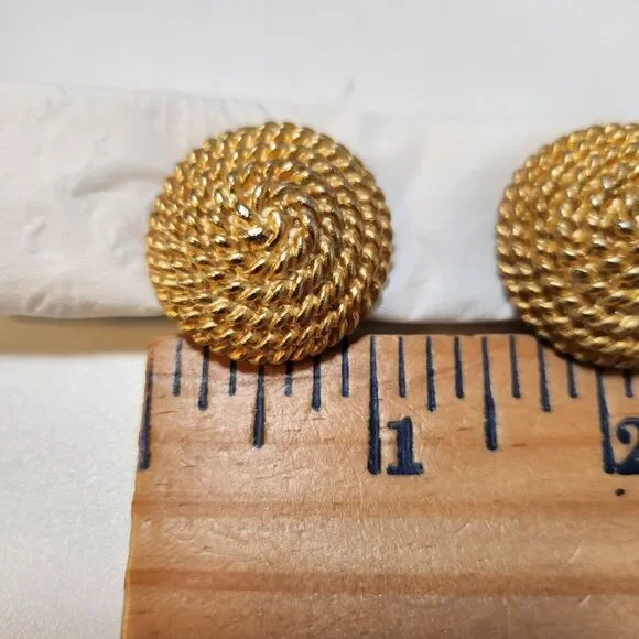 RJ Graziano Clip On Earrings Womens Goldtone Jewelry 1 inch round Vintage - Picture 3 of 11